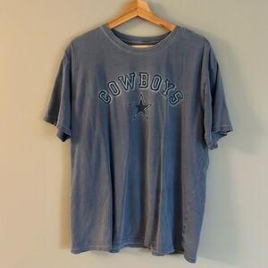 Dallas Cowboys NFL Distressed Men’s Shirt on Alta Gracia Cotton Tee Size Large